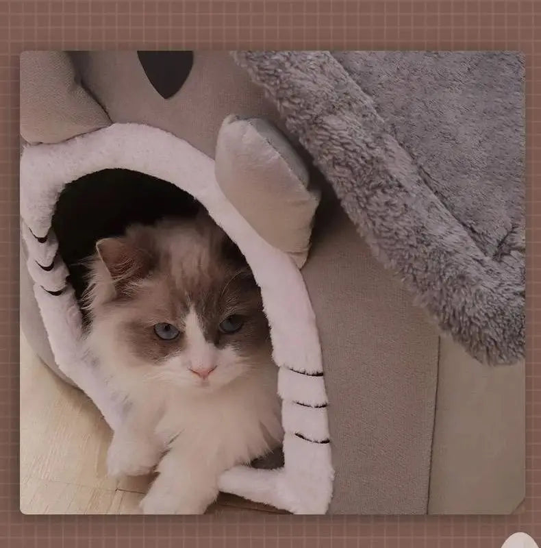 Purr &amp; Paw Retreat™: Cama de interior resistente con cojín para gatos y perros